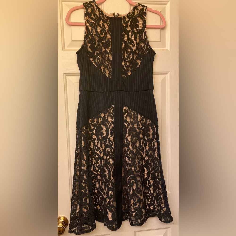 Really pretty size 4, The limited, dress